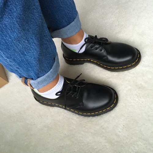 astronauticalgirl:i finally got the shoes i’ve wanted for months!!!ig: astronauticalgirl 