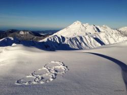 olympics:  A snowy mountaintop gets its #olympicrings