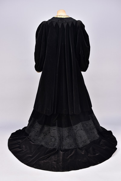 historicaldress:WORTH VELVET WALKING SUIT with EMBROIDERY, 1894.Black silk long jacket having dolman