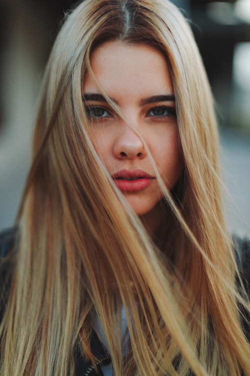 motivationsforlife: Untitled by Roberto Delgado Webb