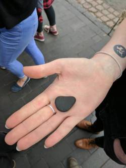 sheepkind:  viralthings: The woman I’m planning to marry showed me this pebble that looks like a guitar pick and with an entirely straight face said “it’s for rock music.”  marry her faster 