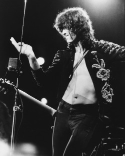 dittymisslizzy:  James Patrick “Jimmy” Page (9 January 1944) 