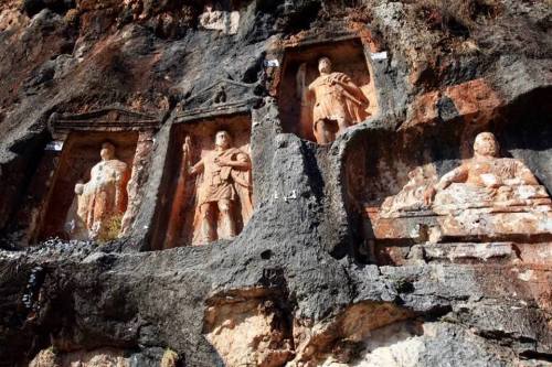 legendary-scholar:  A hidden treasure in the Mediterranean, The Man Rocks, Mersin, Turkey. Date c. second century AD.  Photo Credit adamkayalarholiday.com.