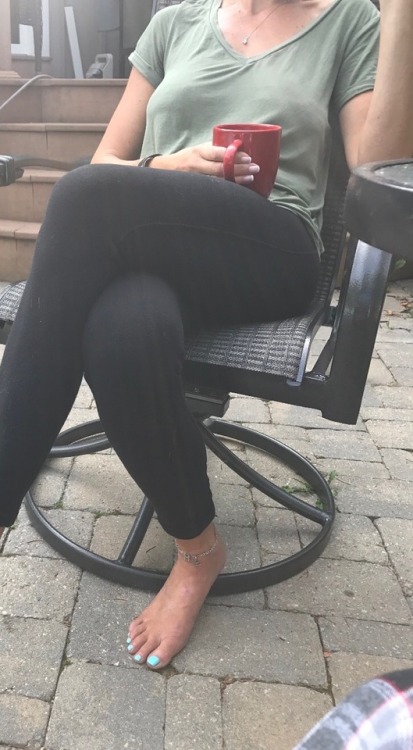 sexywifeonshow:Bra free Friday Hotwife Anklet Many thanks to cagestore for this link!The anklet tell
