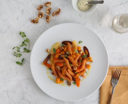 Live your best plant-based life with this simple and delicious red lentil penne pasta recipe.Barilla