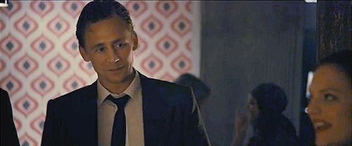 cheers-mrhiddleston:  First Clip of Dr. Robert Laing