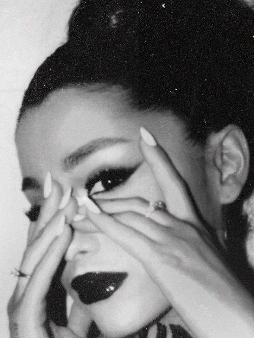 osnapitsariana:ARIANA GRANDE  photographed by Alfredo Flores for Thank U, Next  (2019