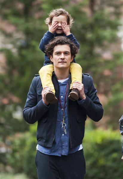 Orlando Bloom and his son, Flynn, played at a park in New York on Dec. 6, 2013. See more of the