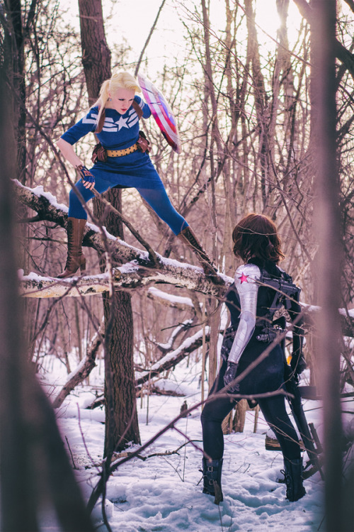 a-twins:  Captain America and Winter Soldier/Bucky cosplay.Captain America by Alexandra a.k.a. Daisy, Winter Soldier/Bucky by Evgenia a.k.a. mercury. (A-Twins a.k.a. близняхи)Photo by awesome Jiyouh: http://jiyouh.tumblr.com/Assistant - Vasya