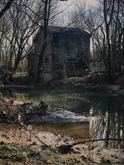 abandonedandurbex:  Old abandoned mill. At least, I think it’s a mill.