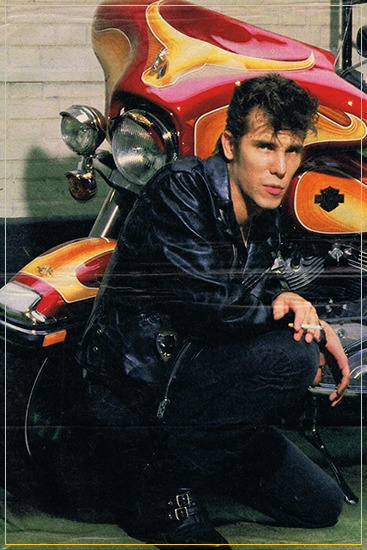 acme-rockabilly:  My favorite drummer, Slim Jim Phantom! 