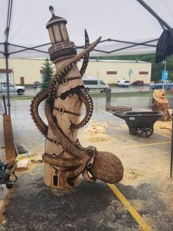 steampunktendencies:Release the Kraken!Chainsaw carved by Brandon Kroon at The Alask a Cup Carving Championship 2018