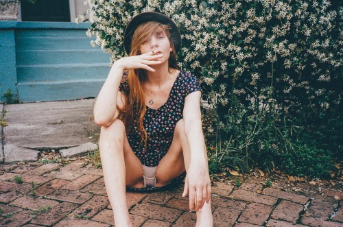 sidneymanuel:  Nettie - All That You Give Photos by: Sidney Manuel Model: nettierharris Tumblr | Instagram | Zivity 