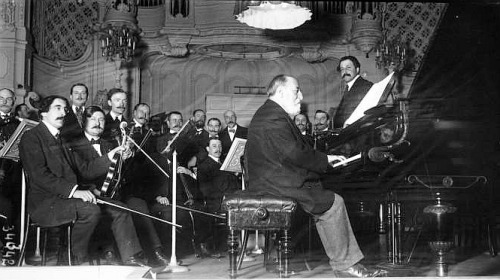 Camille Saint-Saëns performing Mozart at the Salle Gaveau, Pierre Monteux conducting—Paris, November