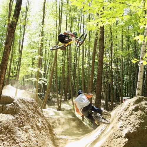 mikekirtley:  And a bonus ‘2015 top 5’ from the #BroDownShowDown - @tcam27 sending it over #trailcre