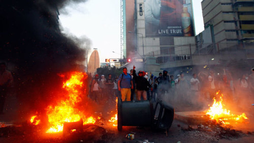 riotsandrhymes:  Do you Know what is happening in Venezuela? This is what is happening. This is what has been happening during a week. The students have been protesting in a pacific way against the repressive and tyrant government that we have since 1999