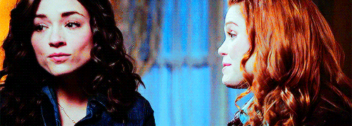 allisonargentgifs:allison and lydia in season one