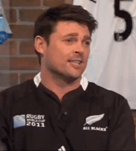 urban-trek-thru-middle-earth:Bad enough the All Blacks are the best rugby team in the world, but the