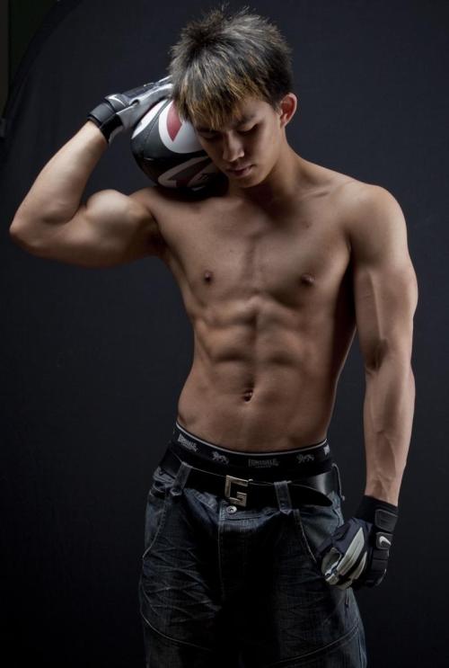 retoni:retoni: VISIT & FOLLOW! Over 53,500 images! Over 21,500 followers!http://www.retoni.tumblr.com