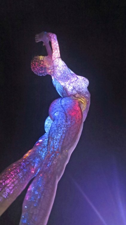 asylum-art:    Truth is Beauty by Marco Cochrane  One of the most eye-catching artworks at this year’s Burning Man festival was a 55-feet tall sculpture of a woman in a beautifully elegant pose. Truth is Beauty is the second of three sculptures in a