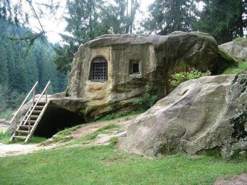 fuckinmiki:House carved into a stone by a 15th century Romanian monk 