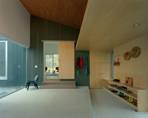 ombuarchitecture: PUTNEY MOUNTAIN HOUSEby Kyu Sung Woo Architects Good wood - love this, great find 