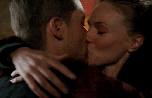 aayla-securas:Hailey Upton and Jay Halstead in Chicago PD8.03  | Tender Age
