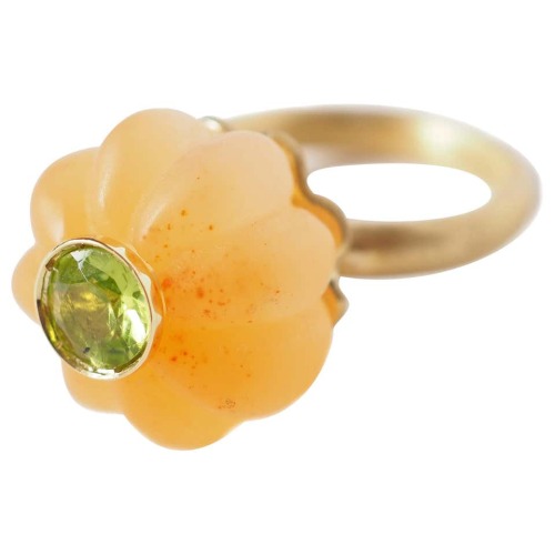 Carved carnelian pumpkin rings, Giulia Colussi, c. 2018, at 1stdibs with (left) peridot and (right) 