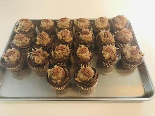 [Homemade] German Chocolate Cupcakes.Guide for Healty Way to Lose Weight