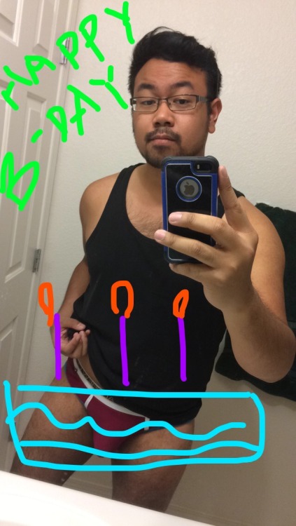 chesterlepanda:  It’s prettyslothsmakegraves’s birthday so I sent her this. 