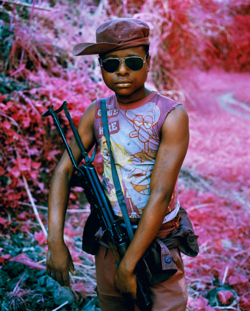 cyborgsshootyourmomma:Fotograf: Richard Mosse