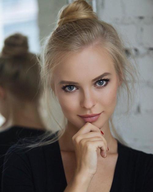cute-girls-faces:Viktoria Pichkurova