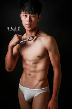 hunkxtwink:  Justin Hsieh PhotographyHunkxtwink - More in my archive