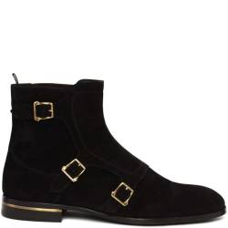 wantering-blog:  Buckle Trio        Alexander McQueen Three Buckle Boot