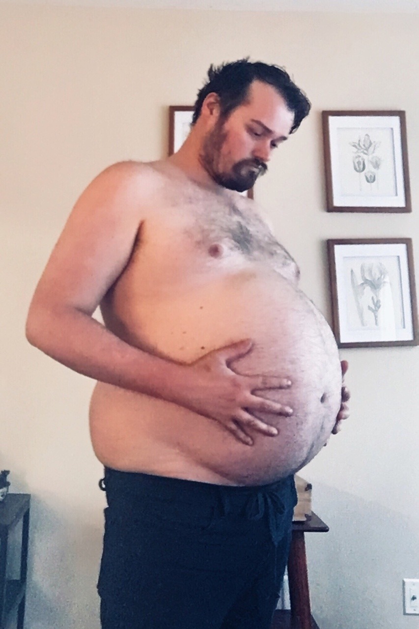 keepembloated: thenewyorkerporker:   This is what it looks like when you down a gallon