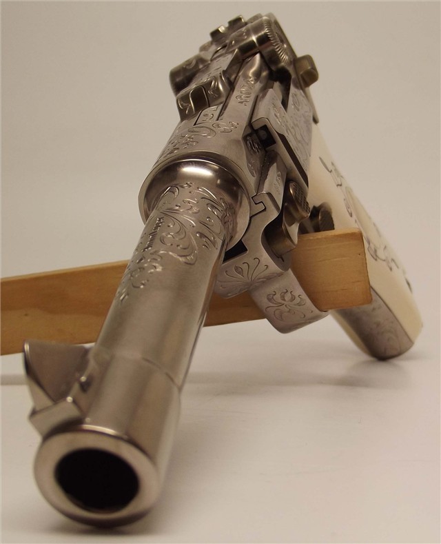 whiskeyandspentbrass:  bolt-carrier-assembly:  I think i just came a little… [source]