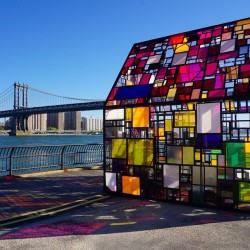 avisionabstract:  leslieseuffert:  Tom Fruin (b. 1974, CA) Glass Houses in NY  I have to go visit this !