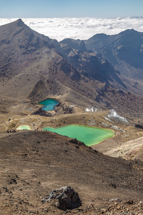 intothegreatunknown:Tongariro Alpine Crossing Emerald Lakes