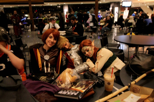mantelcosplay:“The truly great ones can keep their distance. They don’t get attached to their people