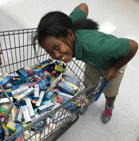 sephezade:  frantastique:  micdotcom:  9-year-old girl gives care bags to homeless