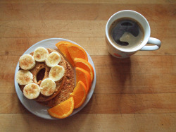 garden-of-vegan:  whole grain bagel with