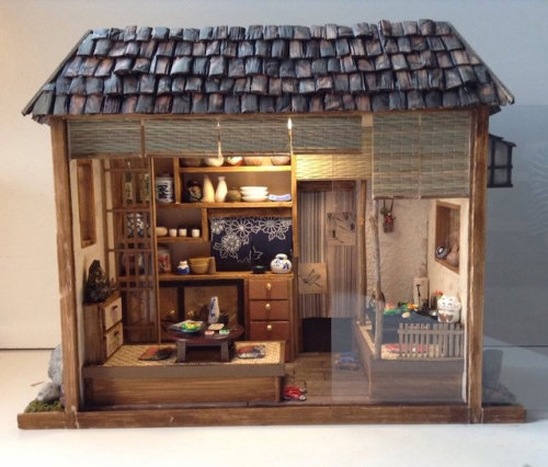 archatlas:Artist Crafts Miniature Replicas of Japanese Houses Filled With Traditional DetailsSimon L