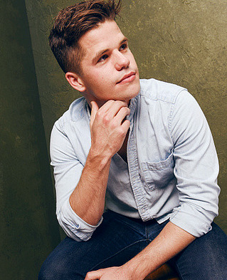 rmjbs:  charliecarverdaily: Charlie Carver’s 2015 Sundance Film Festival personal