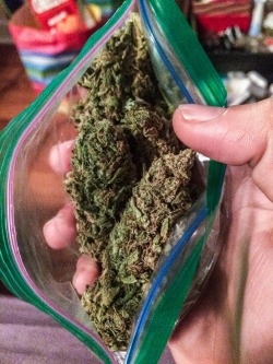 whospilledthebongwater:  Scooped some Blue