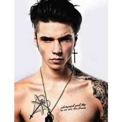 fuckyeahdemonedits:  Andy Biersack