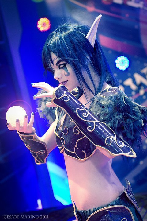 sharemycosplay:  #Cosplayer bl0ody4ngel with a totally amazing #WarofWarCraft #NightElf! #cosplay #wow #videogames http://bl0ody4ngel.deviantart.com/ Photographer: Cesare Marino Interviews, features and more. Visit http://www.sharemycosplay.com Sharing