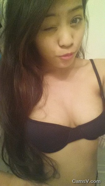 yournudeindians:  Sexy asian teen flaunting her big ass and perky tits.Follow me