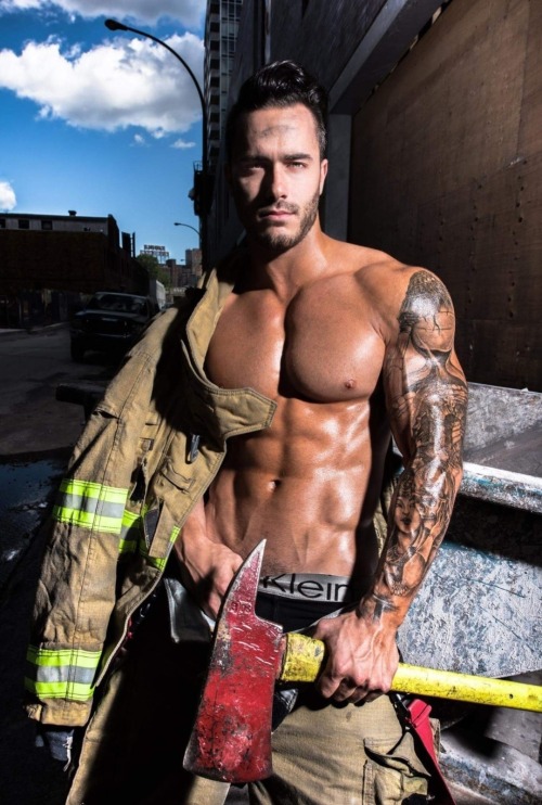 hotguyssexynavels:  Mike Chabot as a sexy firefighter.