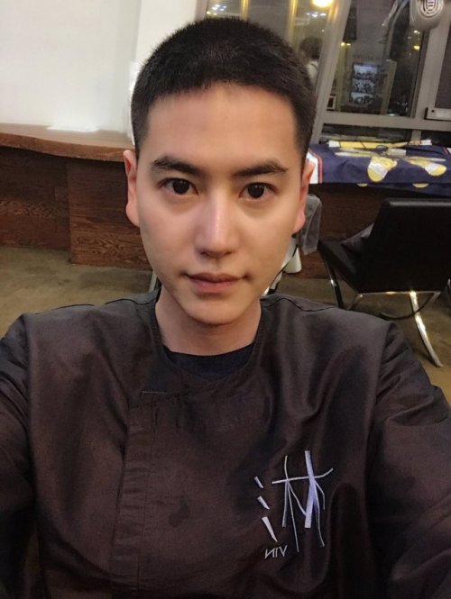 Gaemgyu: I Can’t Get To Used To It ㅋㅋㅋ  Don’t Be Sick, And You Have To Be Well!! Please Listen
