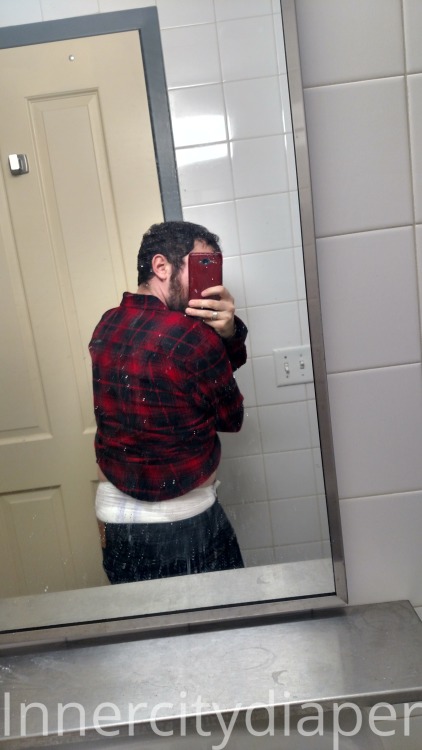 innercitydiaper:Just a college bro drinking in a… diaper?